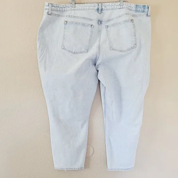 Abercrombie & Fitch Curve Love The Mom High Rise Jean Size 37 / 24 Light Wash - Picture 9 of 9